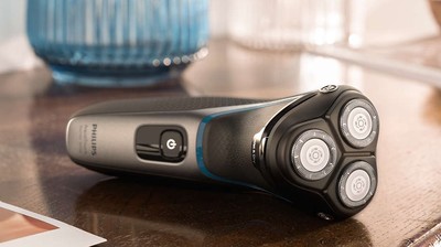 Philips aquatouch 3100 wet or dry electric shaver %282%29